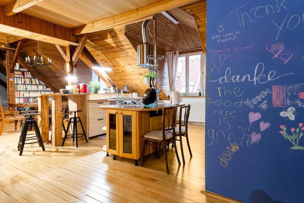 Rooftop 180M2 Loft With Private Sauna, Братислава Екстер'єр фото