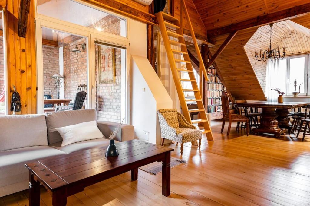 Rooftop 180M2 Loft With Private Sauna, Братислава Екстер'єр фото